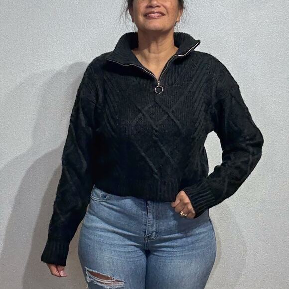 BCBGenertion Black Sweater Sz M NWT - Picture 1 of 12